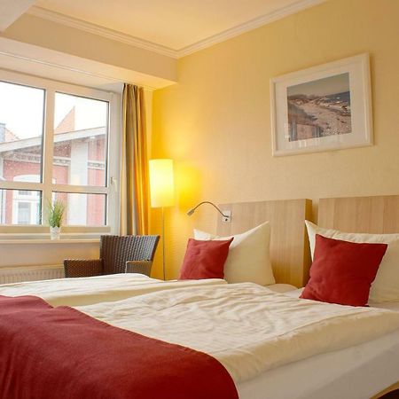 Baltic Koelln Hotel Heiligenhafen Ngoại thất bức ảnh