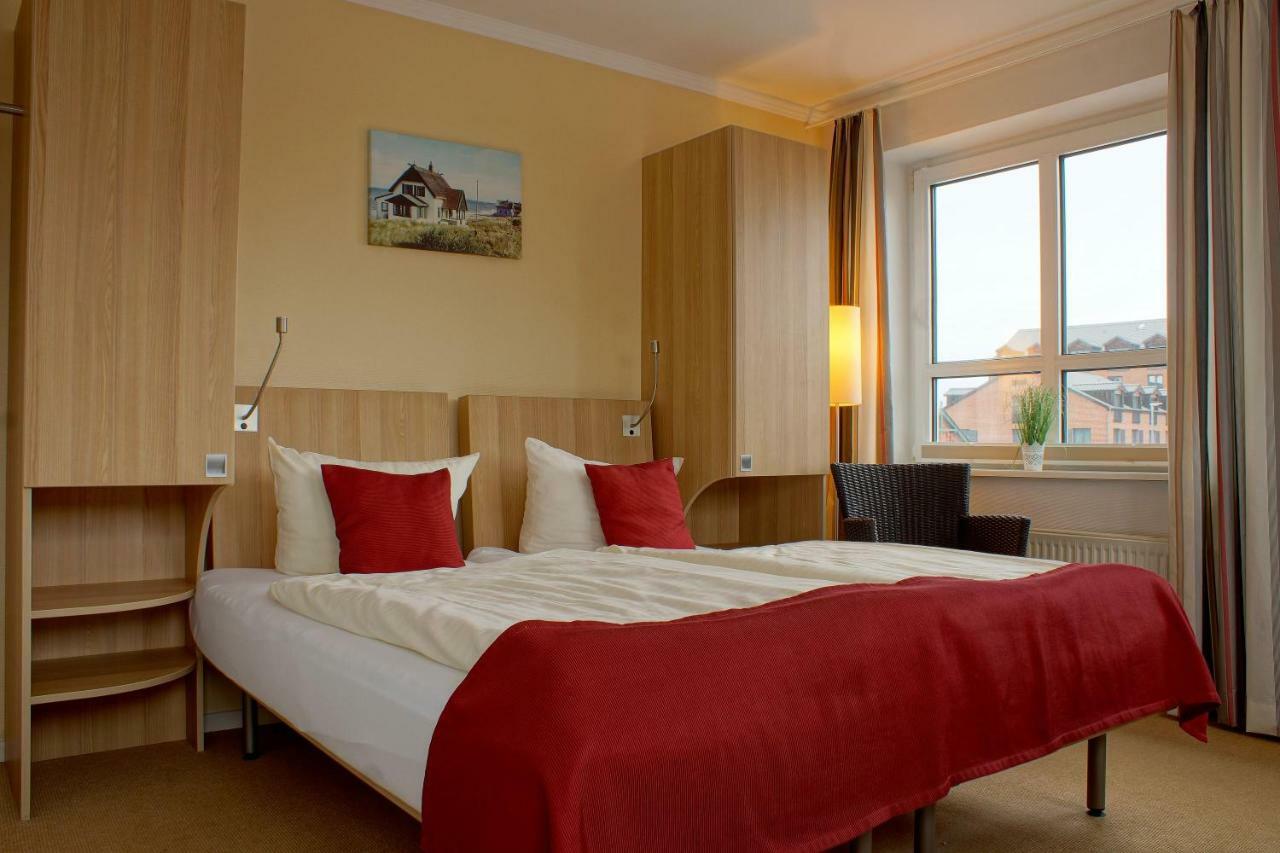 Baltic Koelln Hotel Heiligenhafen Ngoại thất bức ảnh