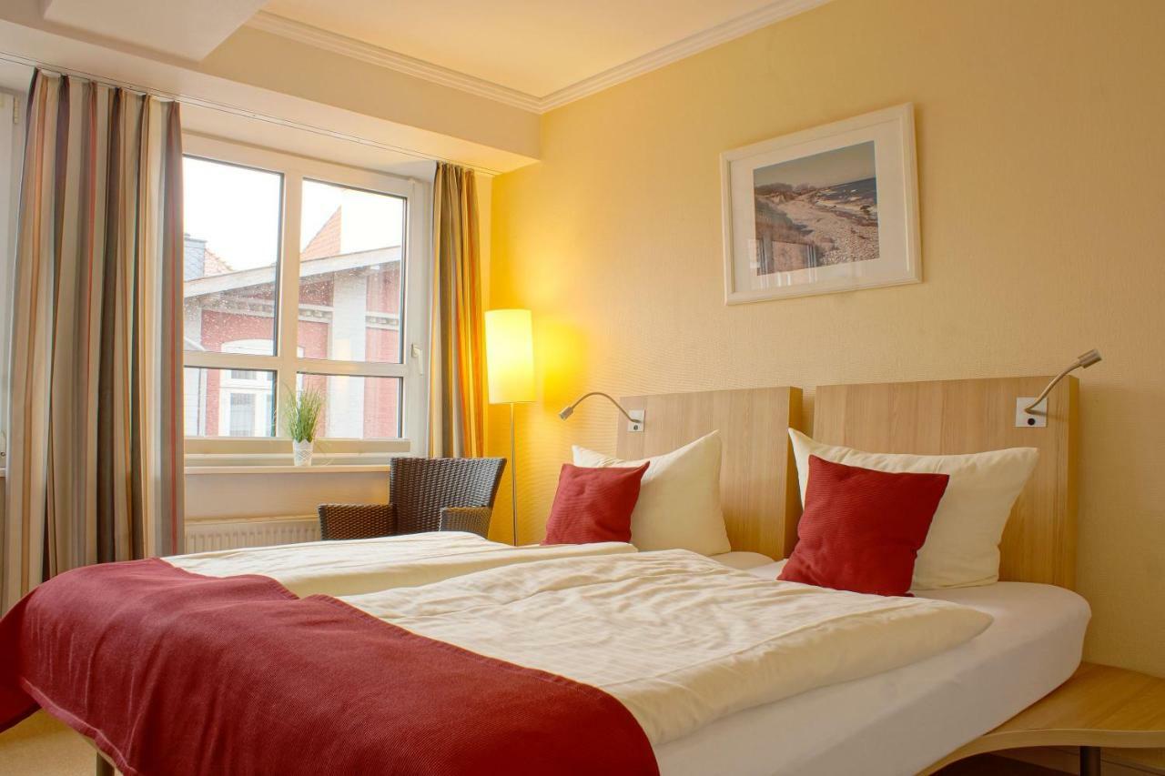 Baltic Koelln Hotel Heiligenhafen Ngoại thất bức ảnh